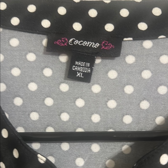 Cocomo Black and White Buttoned Mandarin Collar Blouse - Picture 2 of 8